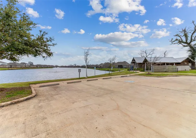 48th image of 208 Woodside Ct, Clute, TX 77531 | MLS# 39293151