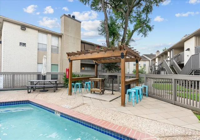 3rd image of 1900 Bay Area Blvd #192, Houston, TX 77058 | MLS# 72103184