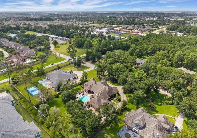 4th image of 11927 Waterford Estates Ct, Tomball, TX 77377 | MLS# 75979519