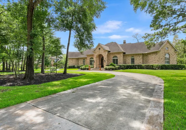 5th image of 11927 Waterford Estates Ct, Tomball, TX 77377 | MLS# 75979519