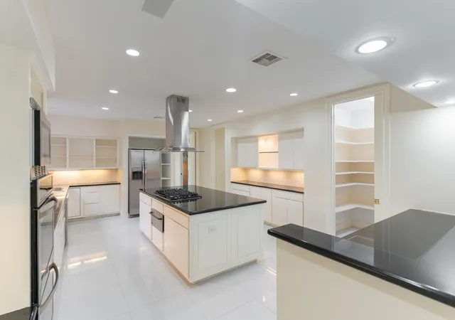Photo 1 of Townhouse for sale at 8800 Woodway Dr #10, Houston, TX 77063 | MLS# 78637664 | Listing updated on 2026-07-29