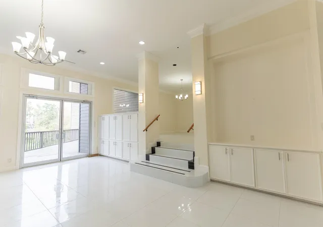 Photo 4 of Townhouse for sale at 8800 Woodway Dr #10, Houston, TX 77063 | MLS# 78637664 | Listing updated on 2026-07-29