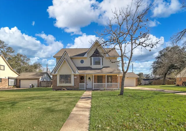 Homes for sale in Lake Jackson, TX | 216 Any Way, Lake Jackson, TX 77566 | MLS# 30669728