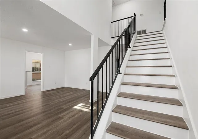 Photo 3 of Single family home for sale at 3230 Hombly Rd, Houston, TX 77066 | MLS# 33444532 | Listing updated on 2026-08-23