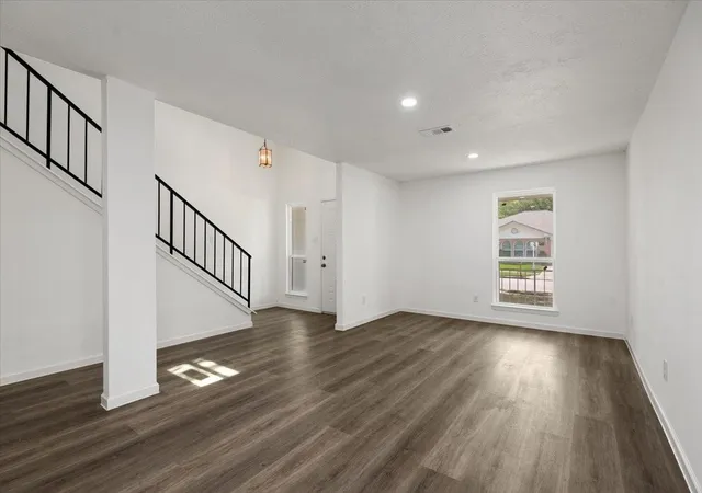 Photo 3 of Single family home for sale at 3230 Hombly Rd, Houston, TX 77066 | MLS# 33444532 | Listing updated on 2026-08-23