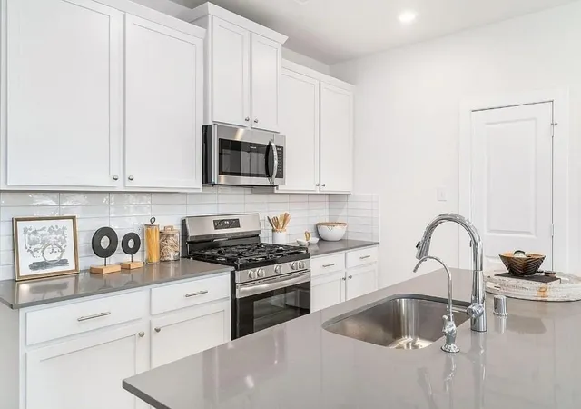 5th image of 19152 Cedar Lennox Cir, Magnolia, TX 77355 | MLS# 43937859