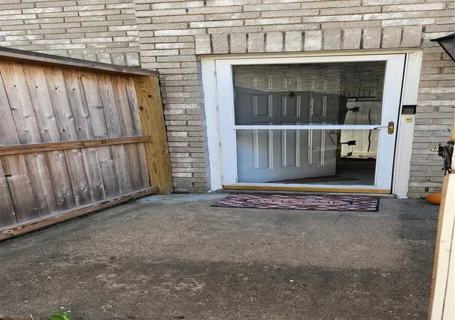 2nd image of 4001 Tanglewilde St, Houston, TX 77063