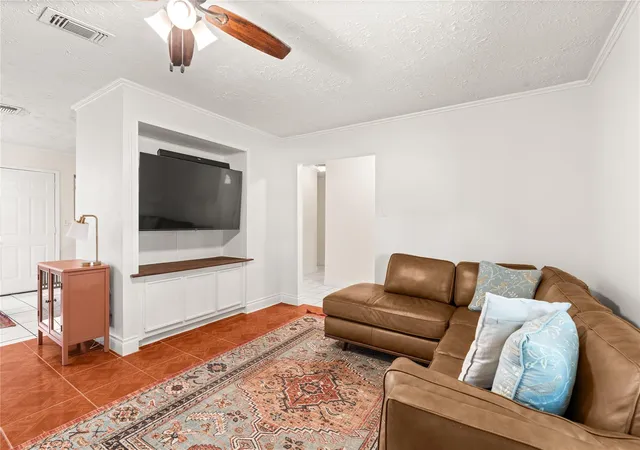Photo 3 of Sale Pending at 7359 Stone Pine Ln, Houston, TX 77041 | MLS# 31654575 | Listing updated on 2026-09-21