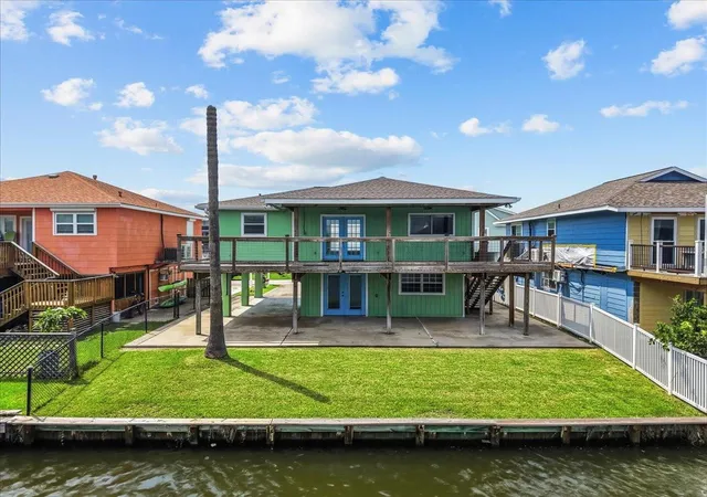 Homes for sale in Bayou Vista, TX | 984 Bonita St, Bayou Vista, TX 77563 | MLS# 21939897