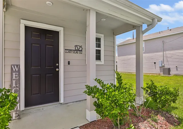 Photo 2 of Single family home for sale at 1325 Road 5102, Cleveland, TX 77327 | MLS# 18881814 | Listing updated on 2026-07-12