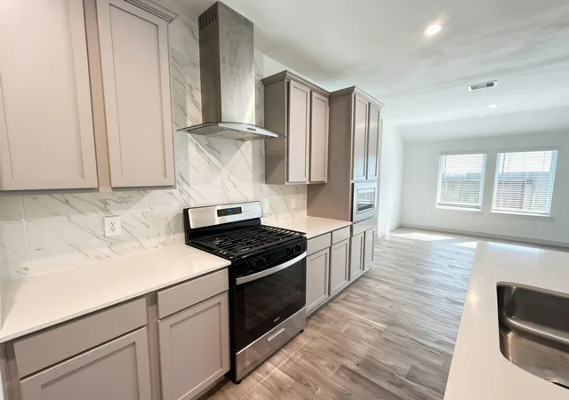 Photo 4 of Single family home for sale at 3024 Nw Stock Orchard Ln, Houston, TX 77047 | MLS# 15510623 | Listing updated on 2026-08-31