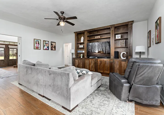 Homes for sale in Sour Lake, TX | 1342 Woodway Blvd, Sour Lake, TX 77659 | MLS# 86742311
