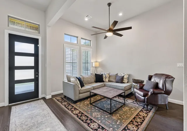 Photo 4 of Single family home for sale at 19138 Blue Hl Ln, Tomball, TX 77377 | MLS# 38690093 | Listing updated on 2026-09-09