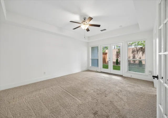 4th image of 1704 Oak Leaf Pass Dr, Houston, TX 77055 | MLS# 62259128