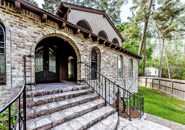 Homes for sale in Huntsville, TX | 602 Rolling Hills Rd, Huntsville, TX 77340 | MLS# 4323708