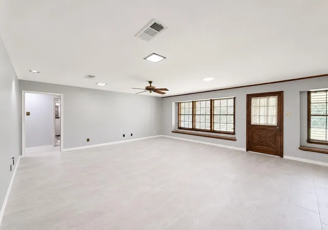 Photo 3 of Single family home for sale at 708 Shady Ln, La Marque, TX 77568 | MLS# 61653327 | Listing updated on 2026-09-19
