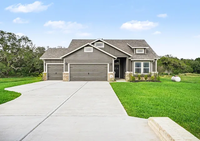 image of 16 Cattle Dr, Bay City, TX 77414 | MLS# 61567689