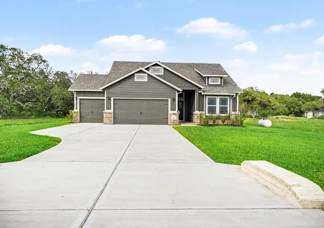 image of 16 Cattle Dr, Bay City, TX 77414 | MLS# 61567689