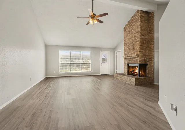 Homes for sale in Friendswood, TX | 1826 Pilgrims Point Dr, Friendswood, TX 77546 | MLS# 96248821
