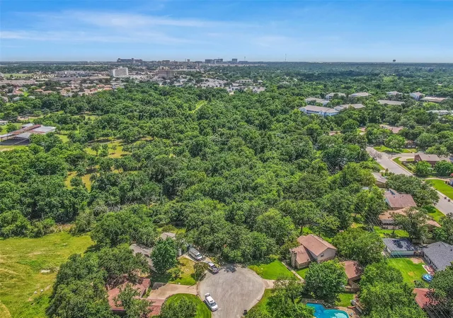 3rd image of 3814 Valley Oaks Dr, Bryan, TX 77802 | MLS# 31156678