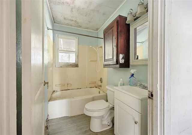 13th image of 5810 Avenue E, Sheridan, TX 77475 | MLS# 49707032