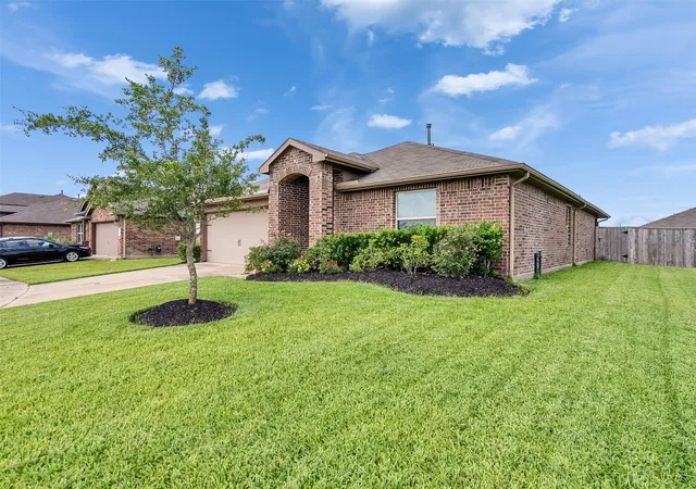 Photo 3 of Sale Pending at 3002 Lightles Manor Ct, Katy, TX 77494 | MLS# 82894364 | Listing updated on 2026-09-02