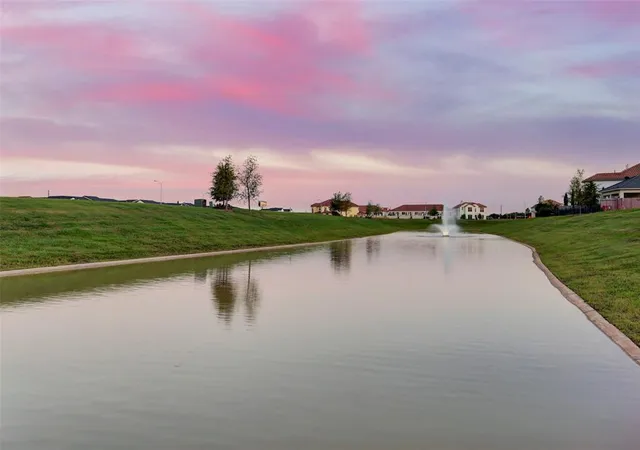 2nd image of 2136 Camden Creek Ln, Houston, TX 77077 | MLS# 92114808