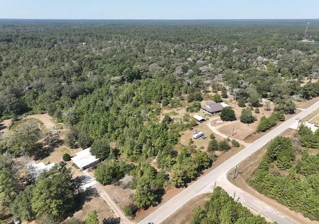2nd image of 28850 Riley Rd, Waller, TX 77484 | MLS# 91238870