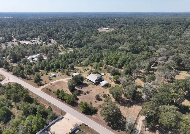 3rd image of 28850 Riley Rd, Waller, TX 77484 | MLS# 91238870