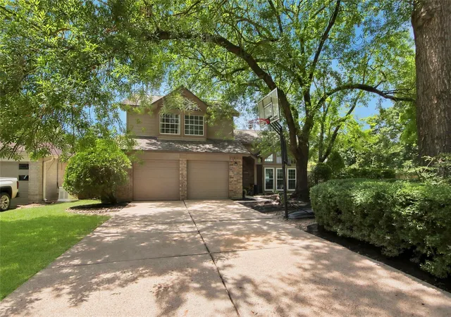 Photo 1 of Single family home for sale at 5447 Hvn Oaks Dr, Kingwood, TX 77339 | MLS# 51483081 | Listing updated on 2026-09-16