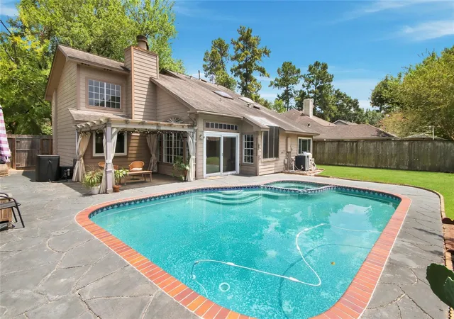 Photo 3 of Single family home for sale at 5447 Hvn Oaks Dr, Kingwood, TX 77339 | MLS# 51483081 | Listing updated on 2026-09-16