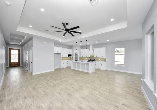 5th image of 4606 Iroquois Dr, Pasadena, TX 77504 | MLS# 22876369