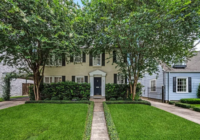 Homes for sale in West University Place, TX | 6111 Wakeforest Ave, West University Place, TX 77005 | MLS# 77675802