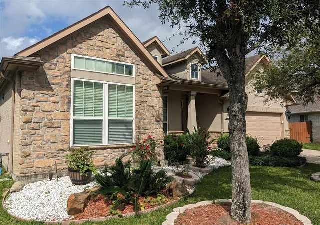 2nd image of 2714 White Falls Dr, Pearland, TX 77584 | MLS# 93477324