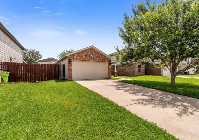 Homes for sale in Rosenberg, TX | 843 Canyon Hill Ln, Rosenberg, TX 77471 | MLS# 57517710