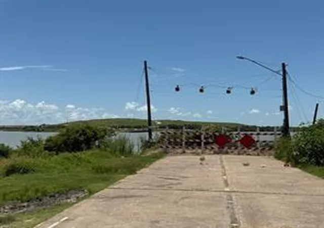 2nd image of 0 Tri City Beach Road, Baytown, TX 77523 | MLS# 52264339
