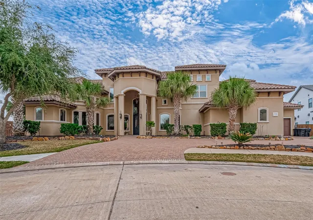 Photo 2 of Mansion for sale at 11510 Via Fontana Ct, Richmond, TX 77406 | MLS# 36654038 | Listing updated on 2026-09-17