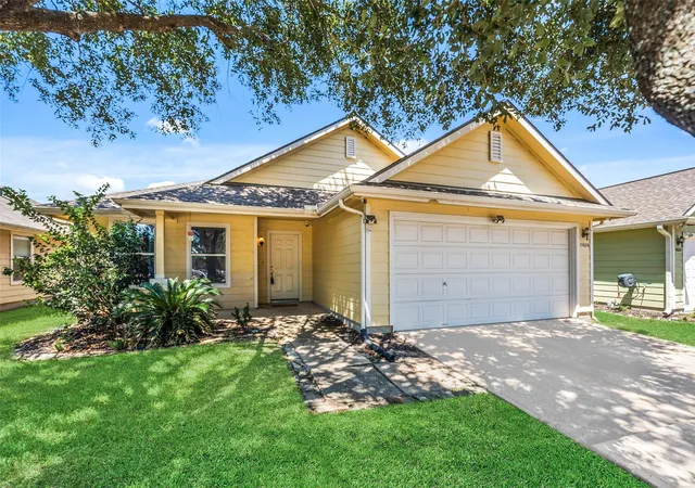 2nd image of 11626 Sardis Lake Dr, Tomball, TX 77375 | MLS# 94621917