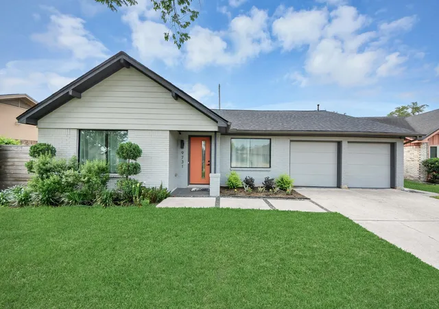 Photo 3 of Single family home for sale at 9731 Clanton St, Houston, TX 77080 | MLS# 30386023 | Listing updated on 2026-07-12