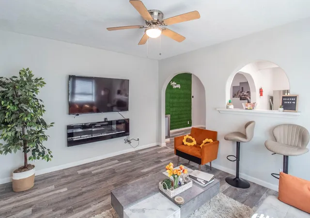 Photo 3 of Multi family home for sale at 2613 & 2615 Isabella St, Houston, TX 77004 | MLS# 84498366 | Listing updated on 2026-06-21