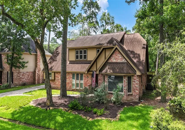 Homes for sale in The Woodlands, TX | 17 Marsh Millet Ct, The Woodlands, TX 77380 | MLS# 50927968