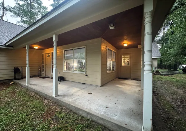 Photo 2 of Single family home for sale at 8702 Seber Dr, Tomball, TX 77375 | MLS# 58432411 | Listing updated on 2026-06-18