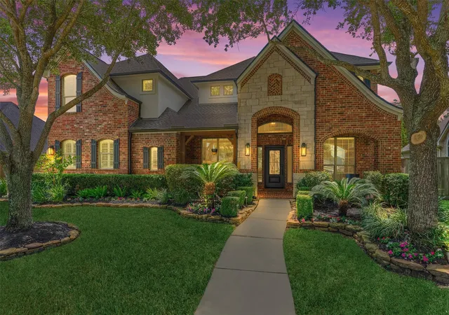 Photo 2 of Single family home for sale at 13819 Majestic Spring Ln, Humble, TX 77396 | MLS# 70446040 | Listing updated on 2026-09-05