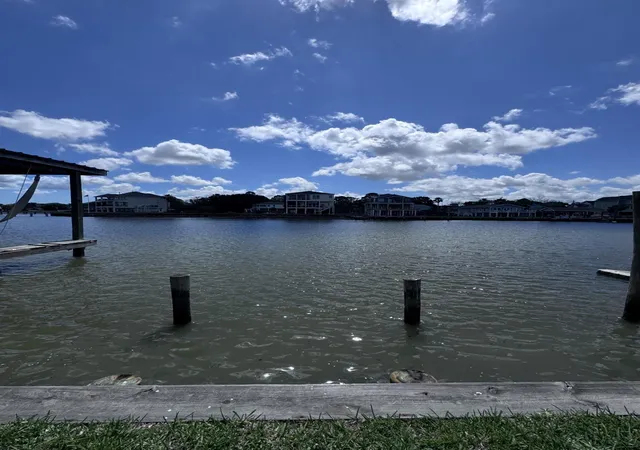 Homes for sale in Kemah, TX | 2112 Fenwood St, Kemah, TX 77565 | MLS# 18746836
