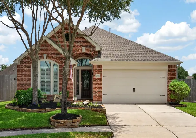 1st image of 31806 Oak Thicket Ct, Conroe, TX 77385 | MLS# 18078425