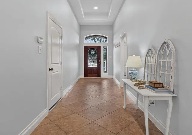 3rd image of 31806 Oak Thicket Ct, Conroe, TX 77385 | MLS# 18078425