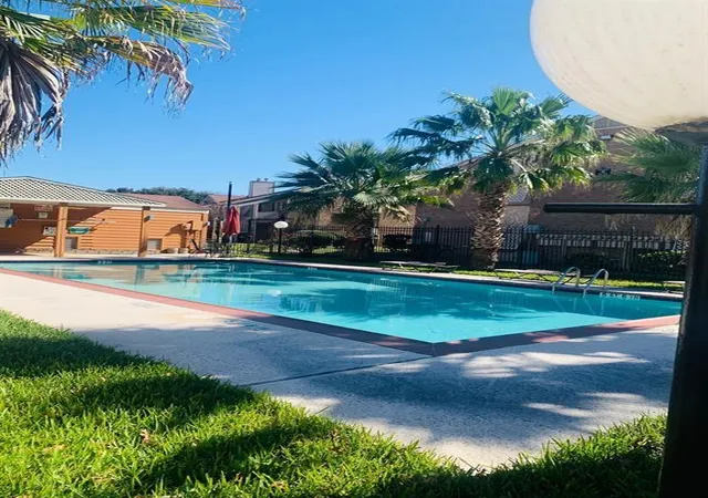 8th image of 10202 Forum Park 86, Houston, TX 77036 | MLS# 16860817