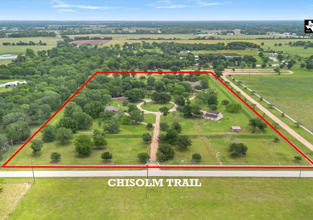 Homes for sale in Wallis, TX | 530 Chisolm Trl, Wallis, TX 77485 | MLS# 12901182