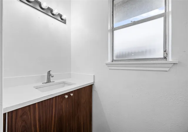 8th image of 3110 Brisbane St, Houston, TX 77051 | MLS# 6693508