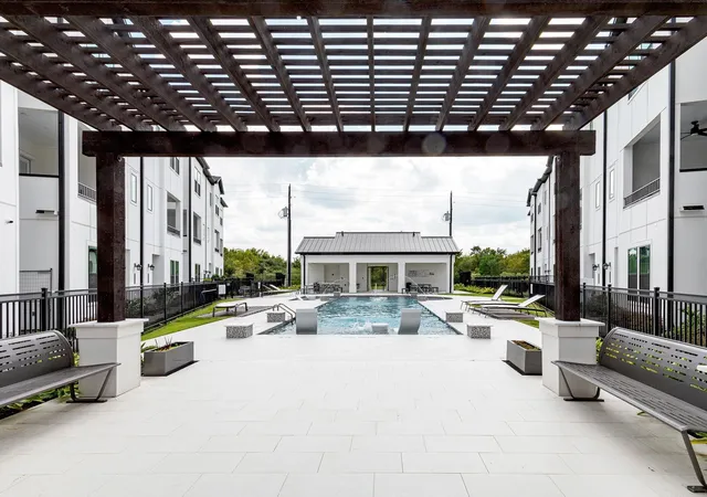 Photo 3 of Single family home for sale at 2806 Grand Fountains Dr #I, Houston, TX 77054 | MLS# 41155722 | Listing updated on 2025-10-28